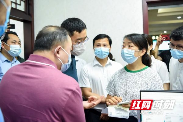 西藏最新医保套现24小时微信方法分析(最方便真实的西藏医保卡提现套取微信方法)